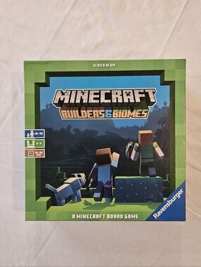 Minecraft Builders & Biomes Board Game